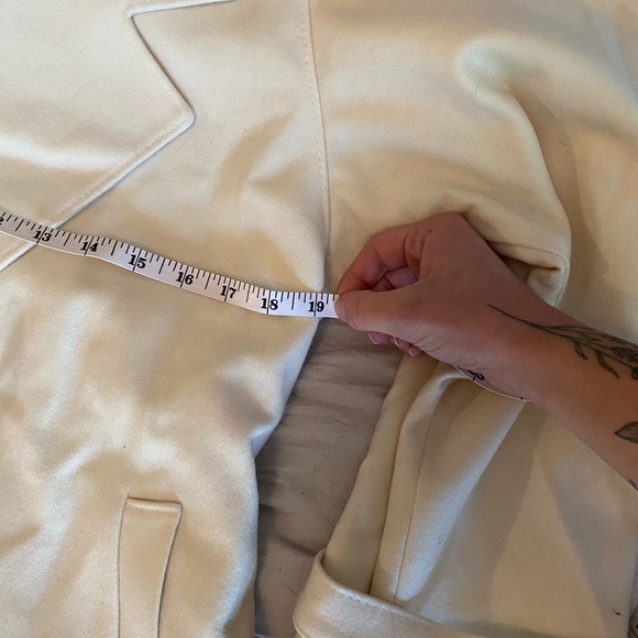 Novelti Womans Wool Coat. - Picture 5 of 5